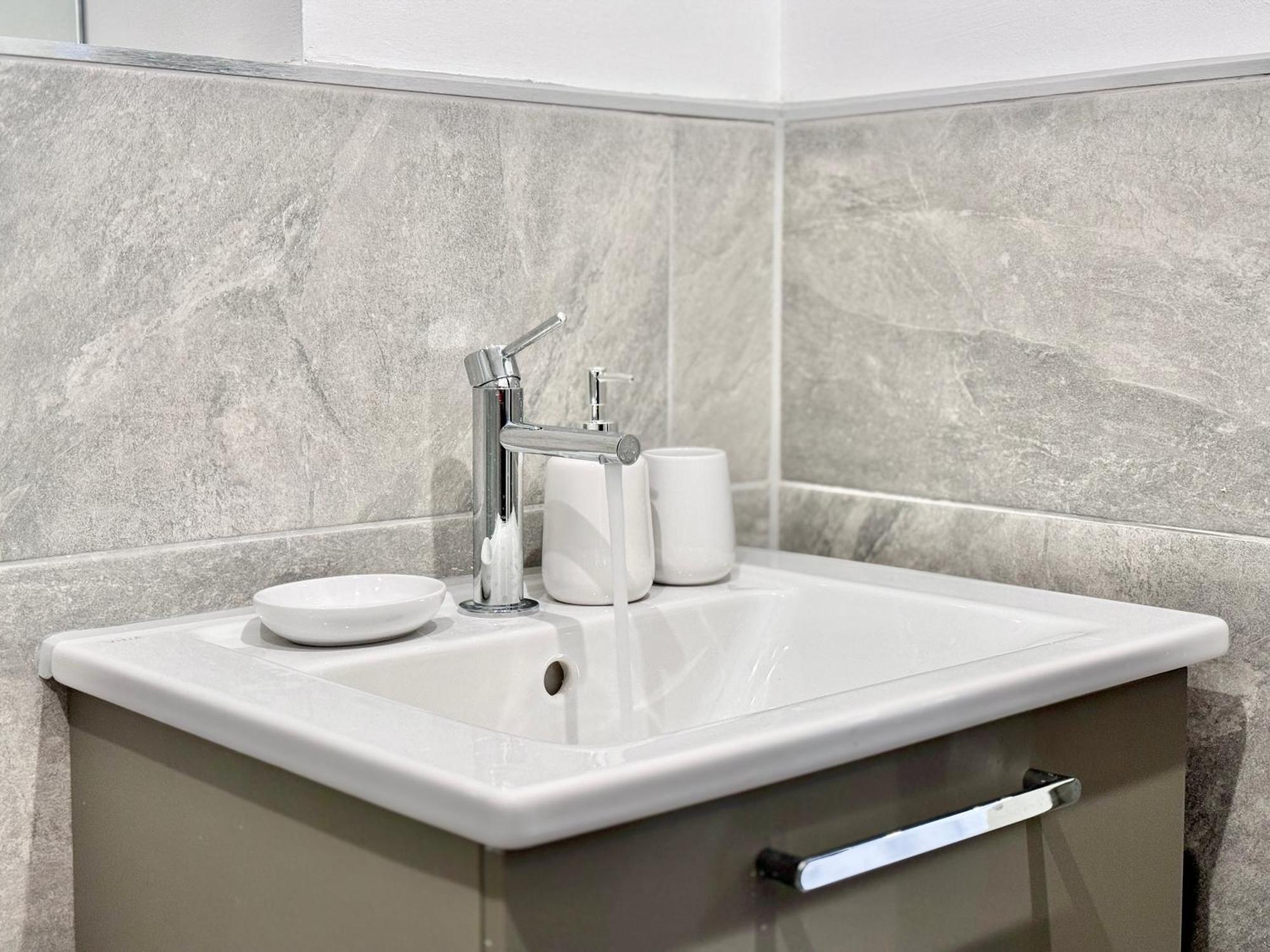 Apartment 43 Citygate With Free Onsite Gym ยอร์ค ภายนอก รูปภาพ